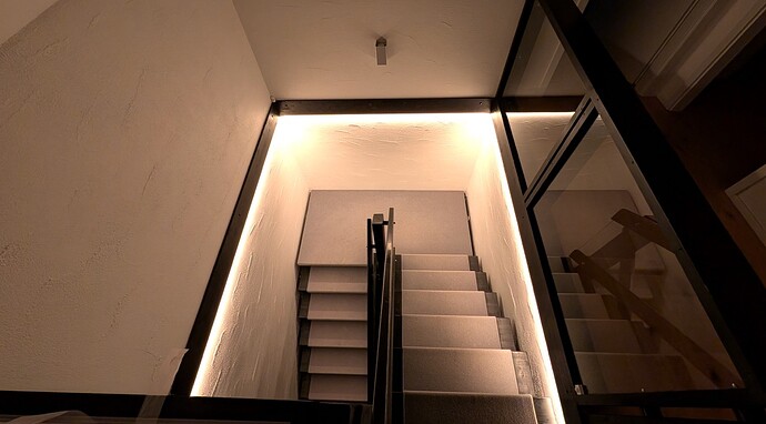 Groß (Treppenbeleuchtung-1)